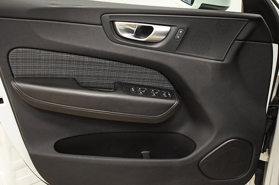Volvo XC60 21 of 28