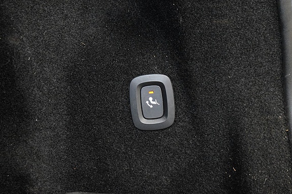 Volvo XC60 24 of 28
