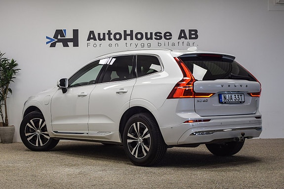 Volvo XC60 2 of 28
