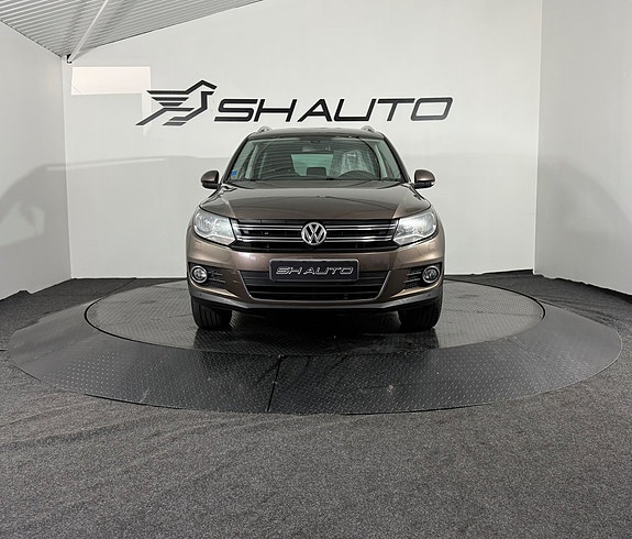 Volkswagen Tiguan 2 of 19