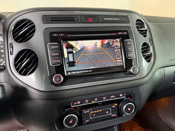Volkswagen Tiguan 16 of 19