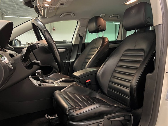 Volkswagen Passat Alltrack 11 of 20