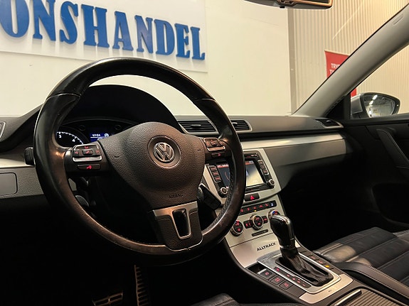 Volkswagen Passat Alltrack 13 of 20