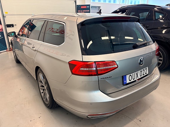 Volkswagen Passat 8 of 30