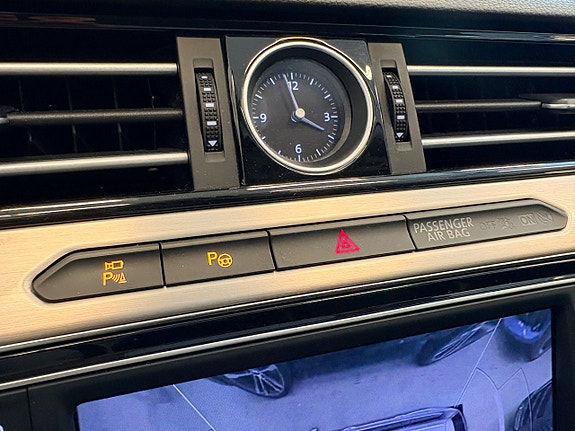 Volkswagen Passat 15 of 30