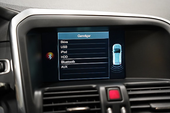 Volvo XC60 18 of 22