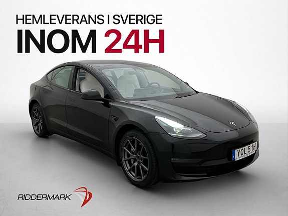 Tesla Model 3 4 of 5
