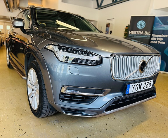 Volvo XC90 12 of 27