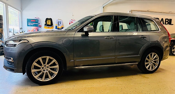 Volvo XC90 4 of 5