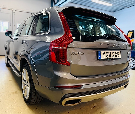 Volvo XC90 6 of 27