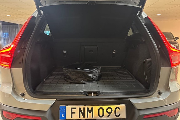 Volvo EX40 13 of 14