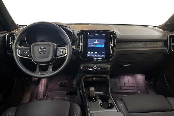 Volvo EX40 9 of 14
