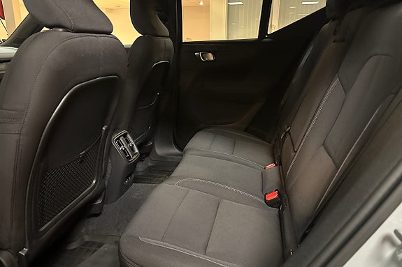 Volvo EX40 12 of 14