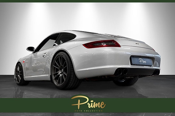 Porsche 911 Carrera 9 of 29