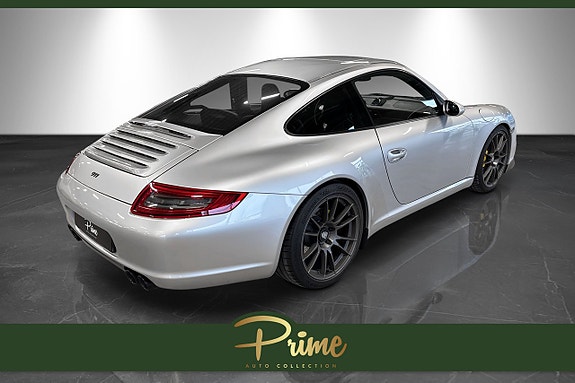 Porsche 911 Carrera 15 of 29