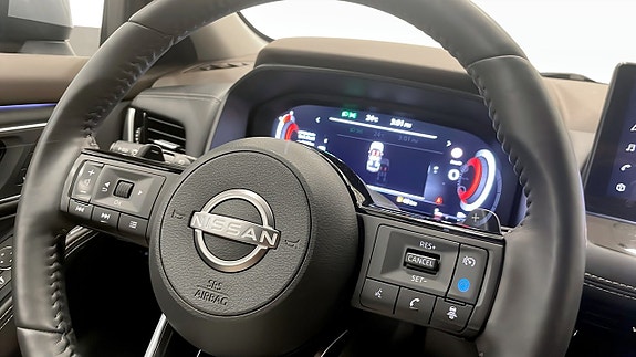 Nissan X-Trail 14 of 17