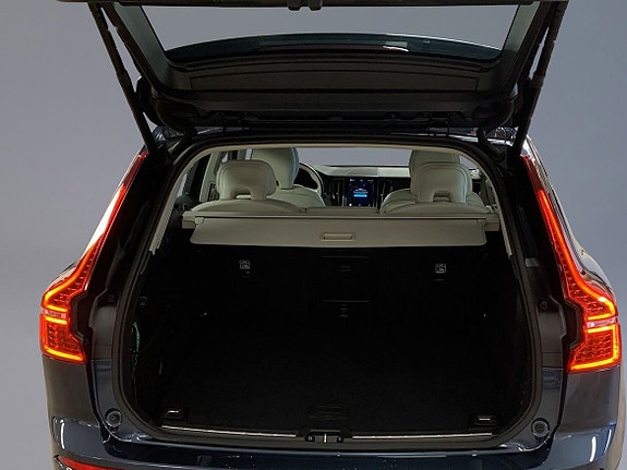Volvo XC60 9 of 16