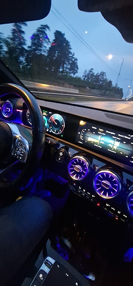 Mercedes-Benz CLA180 d 5 of 5