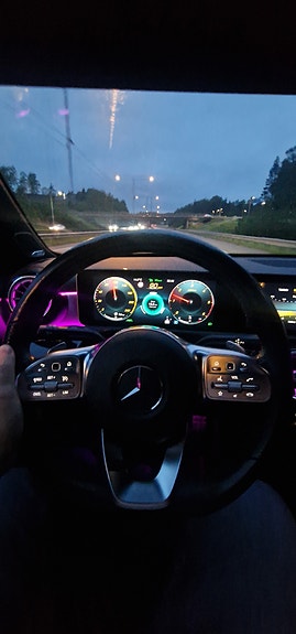 Mercedes-Benz CLA180 d 23 of 25