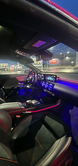 Mercedes-Benz CLA180 d 24 of 25