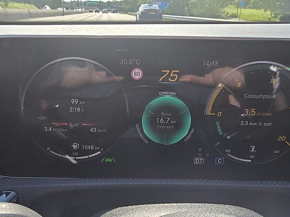 Mercedes-Benz CLA180 d 16 of 25