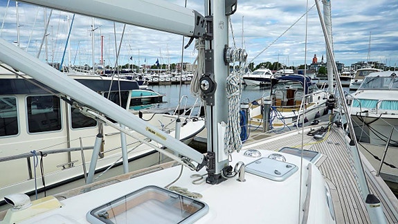 Hallberg-Rassy 37 2009 Finland 5 of 5