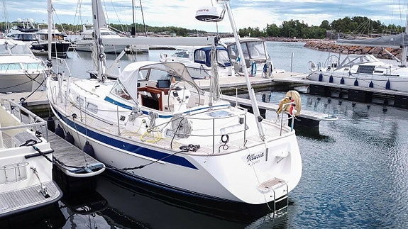 Hallberg-Rassy 37 2009 Finland 3 of 5
