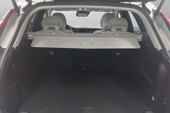Volvo XC60 17 of 18