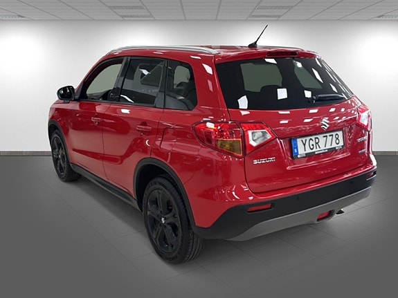 Suzuki Vitara 4 of 5