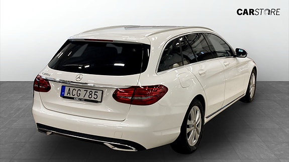 Mercedes-Benz C200 d 2 of 5