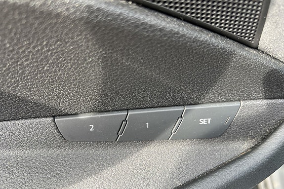Audi Q8 20 of 30