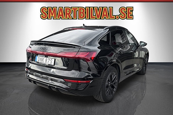 Audi Q8 6 of 30
