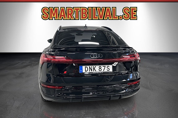 Audi Q8 5 of 30