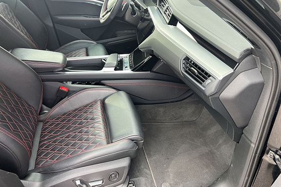 Audi Q8 13 of 30