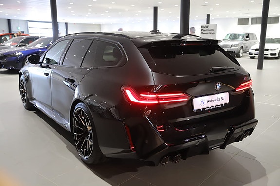 BMW M5 8 of 16
