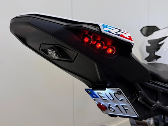 BMW Motorrad S 1000 RR Dynamic M Package Akrapovic / SE SPEC 16 of 17