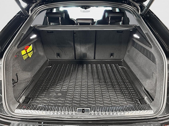Audi RS Q8 13 of 30