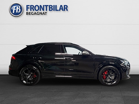 Audi RS Q8 3 of 5