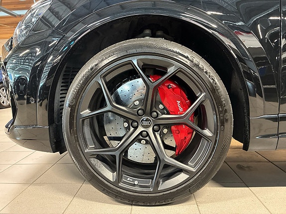 Audi RS Q8 28 of 30