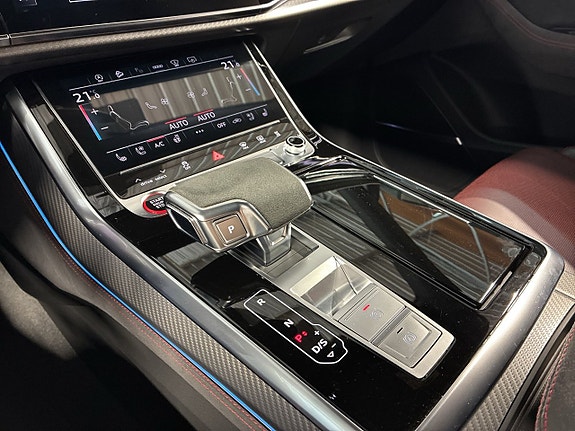 Audi RS Q8 26 of 30