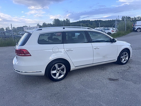 Volkswagen Passat 4 of 5