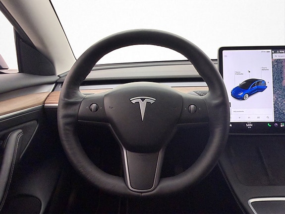 Tesla Model 3 11 of 30