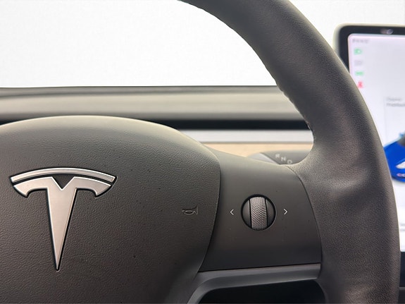 Tesla Model 3 19 of 30