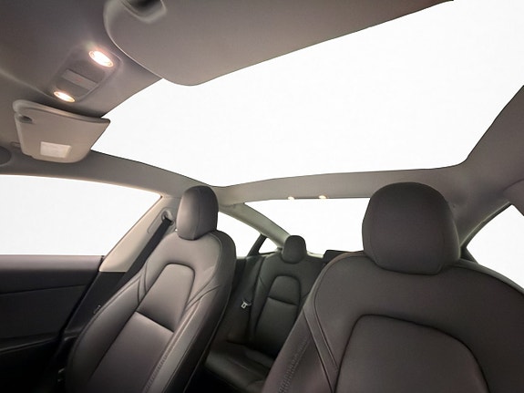 Tesla Model 3 13 of 30