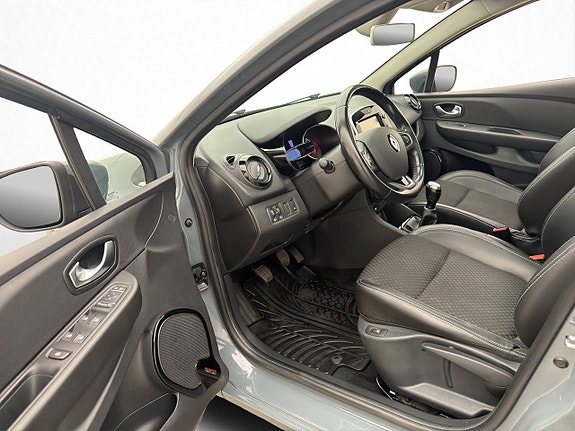 Renault Clio 11 of 27