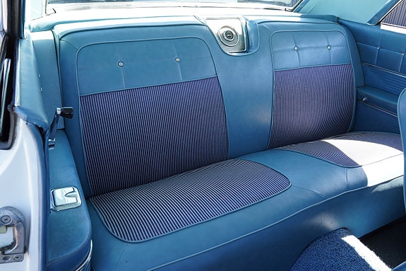 Chevrolet Impala 20 of 27