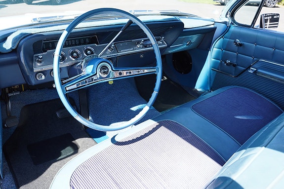 Chevrolet Impala 14 of 27