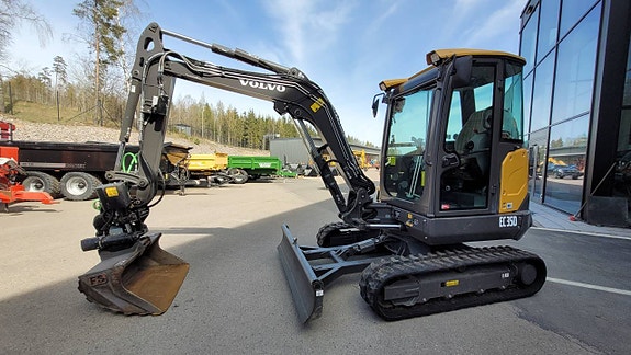 Volvo EC35D / Steelwrist / 434 timmar 2 of 11