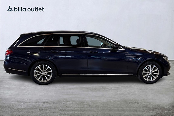 Mercedes-Benz E220 9 of 23