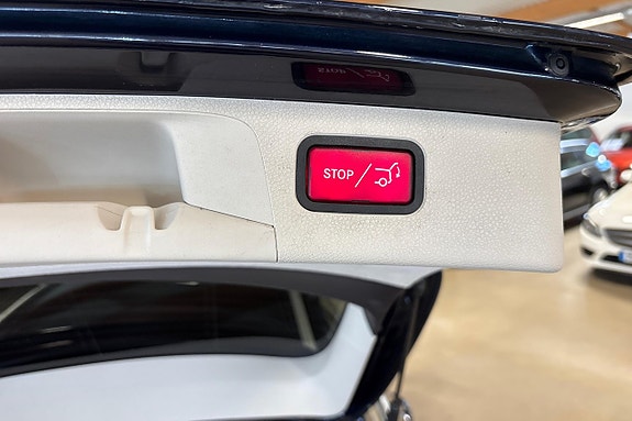 Mercedes-Benz E220 22 of 23